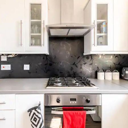 Castle View 2 Bedroom Apartment In Town Centre เฮสติงส์ ภายนอก รูปภาพ