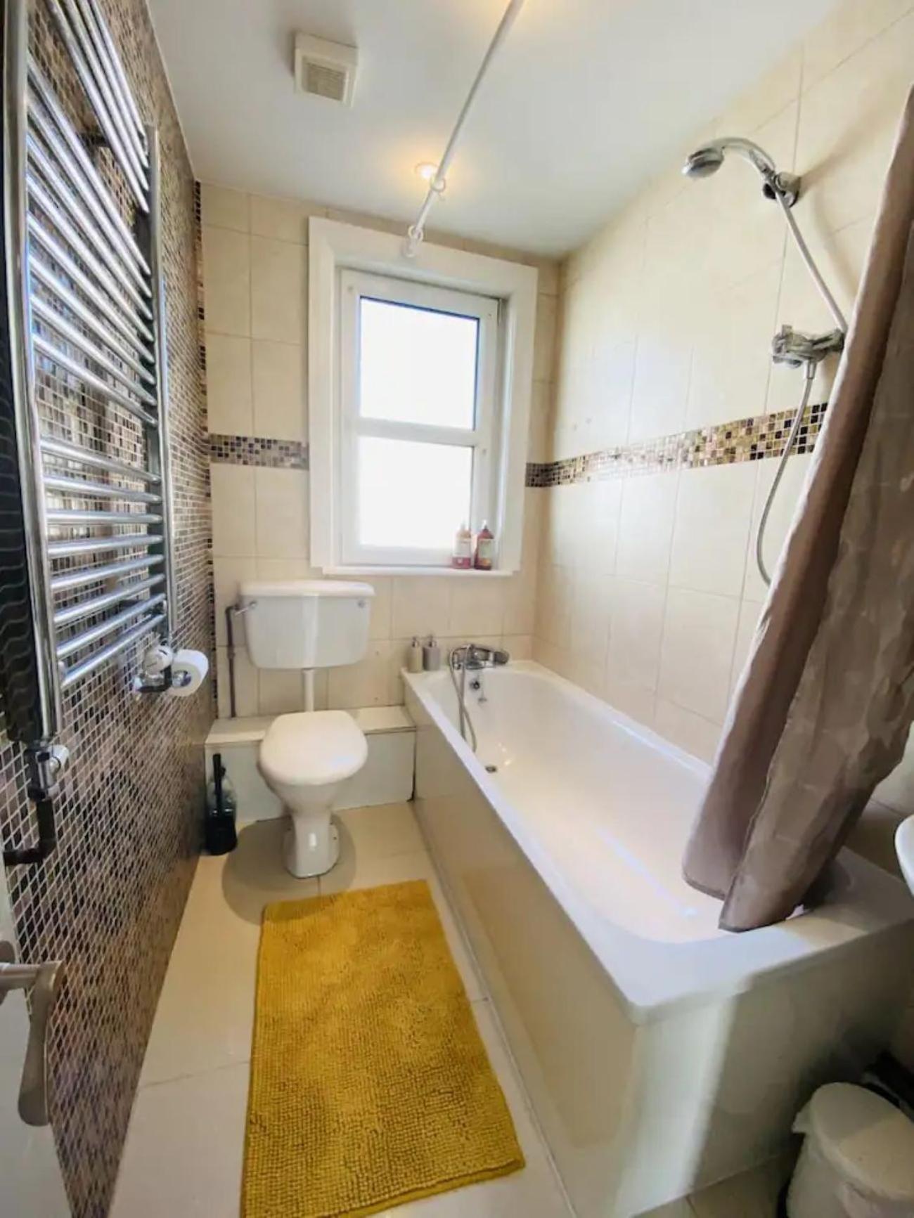 Castle View 2 Bedroom Apartment In Town Centre เฮสติงส์ ภายนอก รูปภาพ