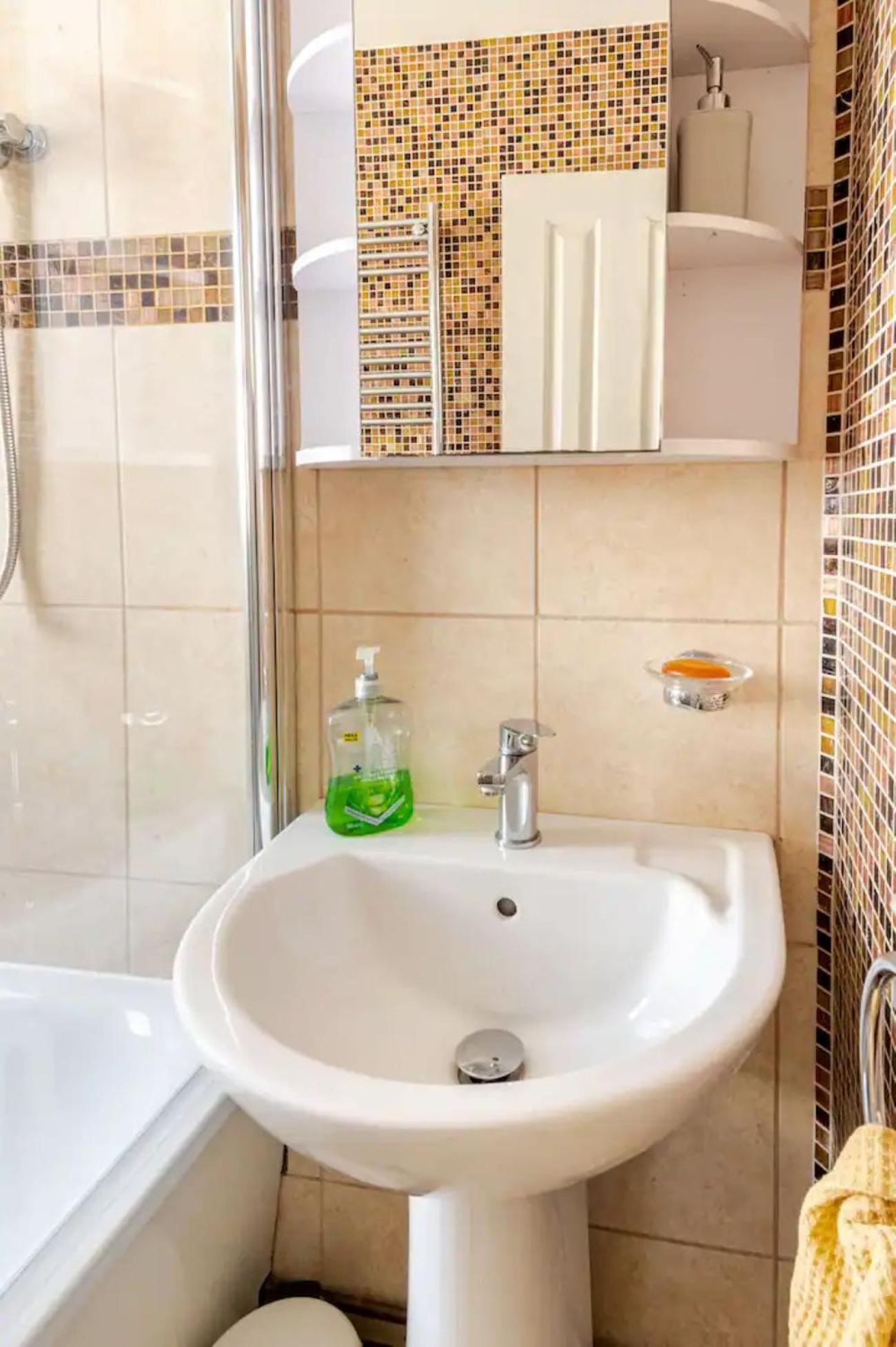 Castle View 2 Bedroom Apartment In Town Centre เฮสติงส์ ภายนอก รูปภาพ