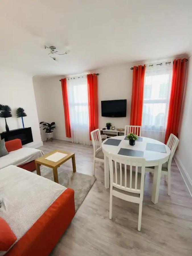 Castle View 2 Bedroom Apartment In Town Centre เฮสติงส์ ภายนอก รูปภาพ